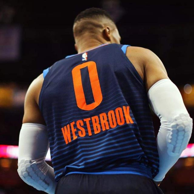 关于NBA总决赛倒计时，俄克拉荷马雷霆清晨调整名单，细节引发关注，赛场秩序良好，临场指挥获称赞的信息-开云官网